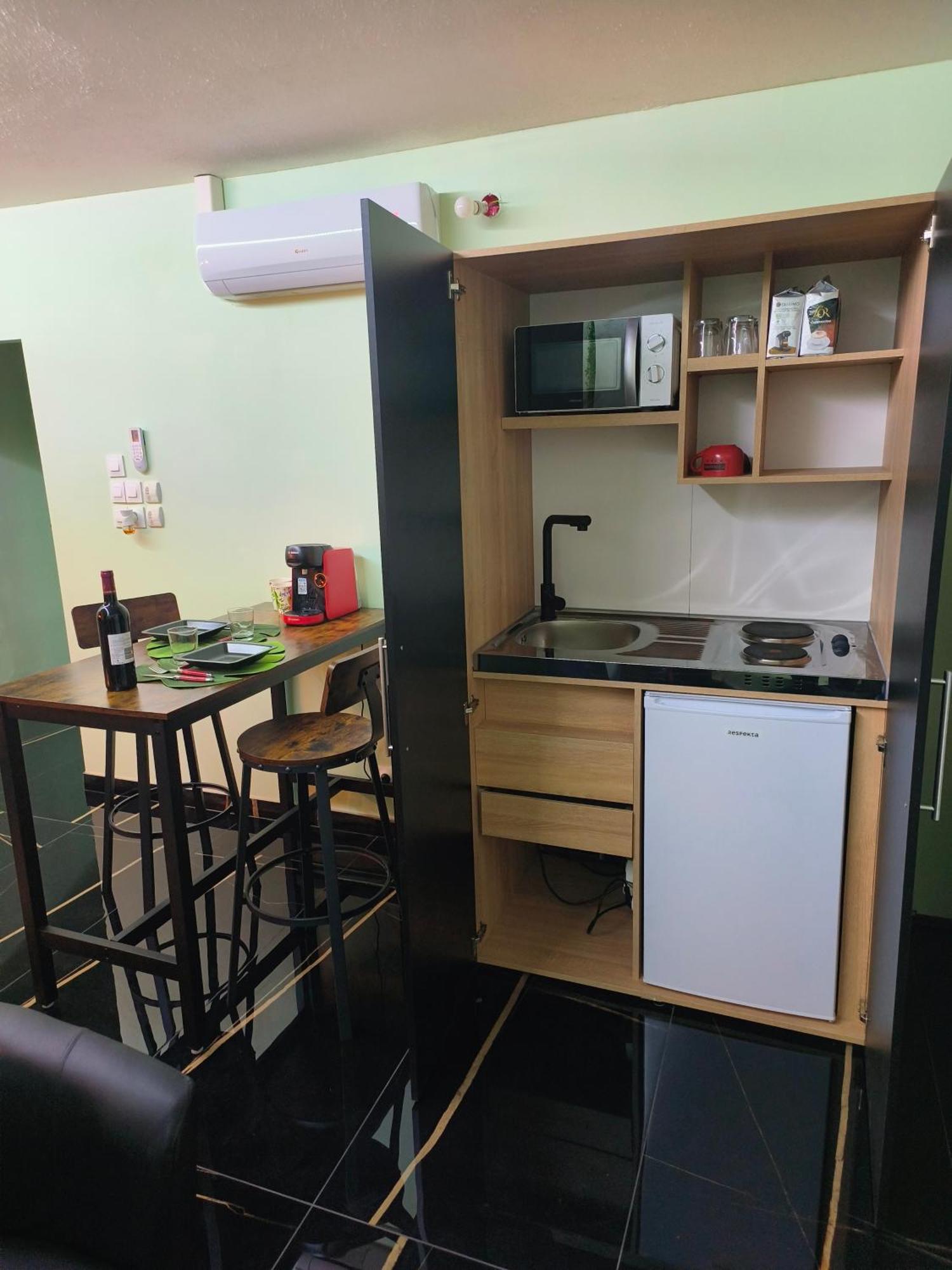 Bed and Breakfast Vegetal Jungle Blaye-Les-Mines Экстерьер фото